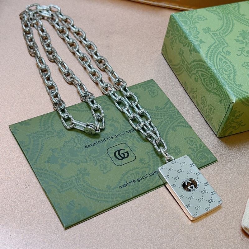 G*u*i necklaces